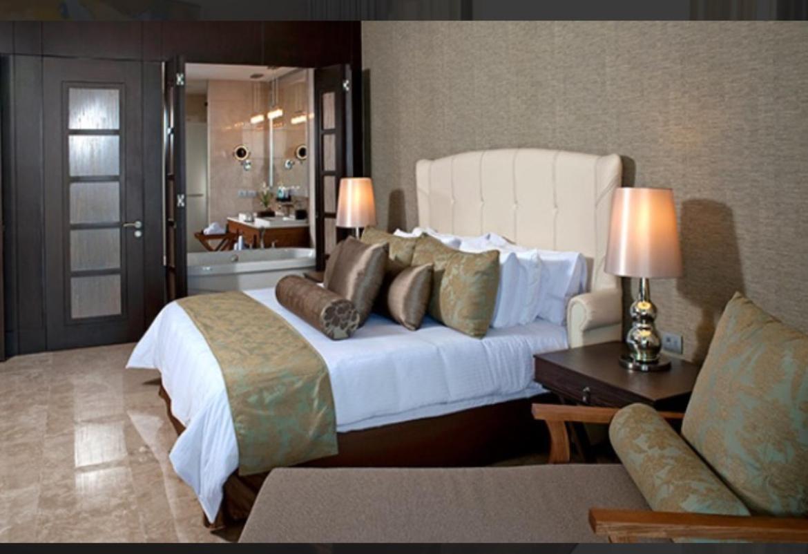 新巴利亚塔 Grand Luxxe With Free Golf酒店 外观 照片