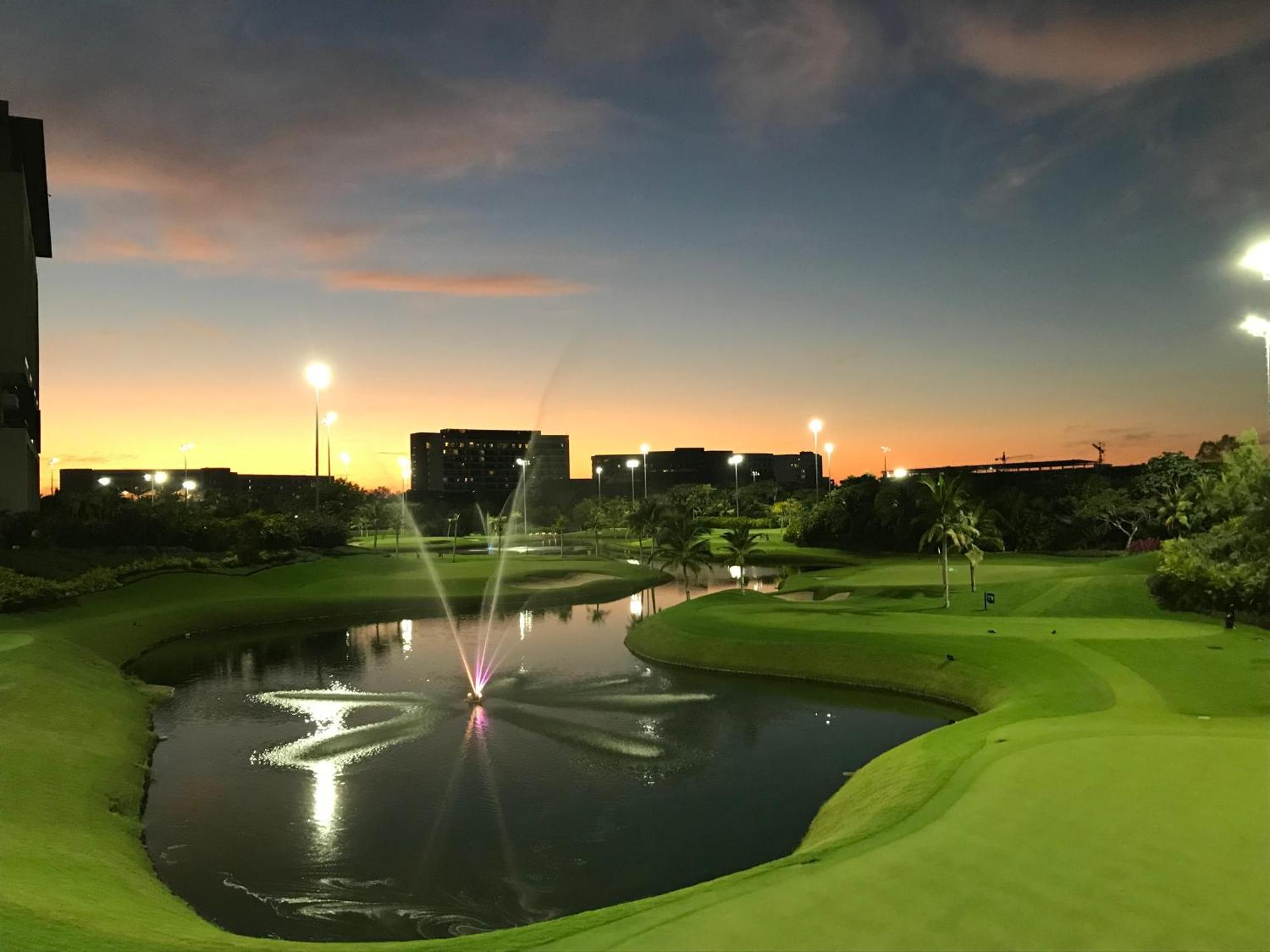 新巴利亚塔 Grand Luxxe With Free Golf酒店 外观 照片